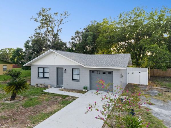 444 S HAWTHORNE AVENUE , APOPKA, FL 32703