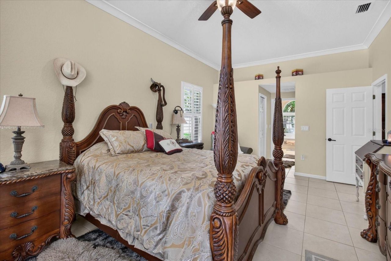 8735 Crescent Forest Boulevard, New Port Richey, FL 34654 Photo