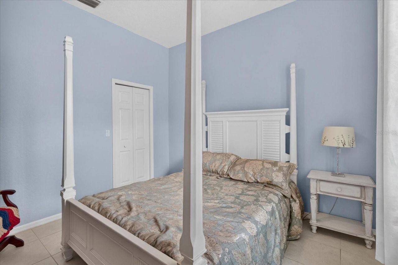 8735 Crescent Forest Boulevard, New Port Richey, FL 34654 Photo