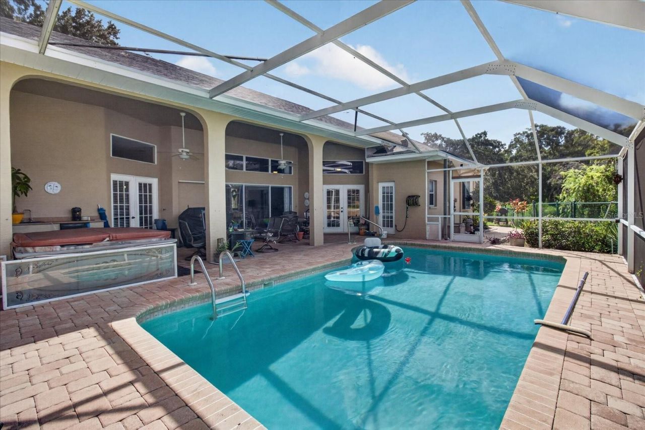 8735 Crescent Forest Boulevard, New Port Richey, FL 34654 Photo