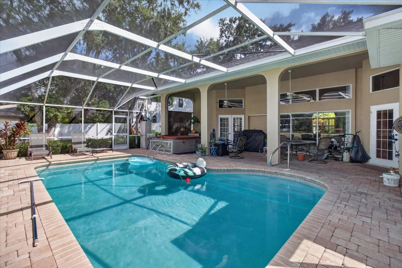 8735 Crescent Forest Boulevard, New Port Richey, FL 34654 Photo