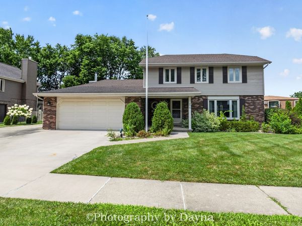 379 Fox Trail Drive , Bourbonnais, IL 60914