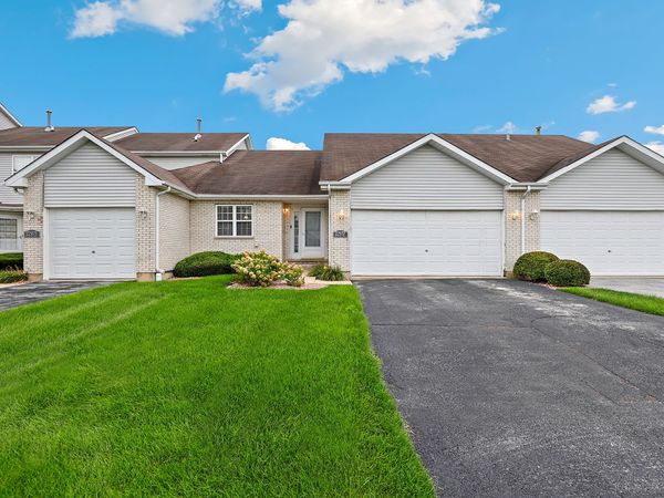 22977 Westwind Drive , Richton Park, IL 60471