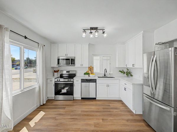 636 W Rio Salado Parkway, Mesa, AZ 85201