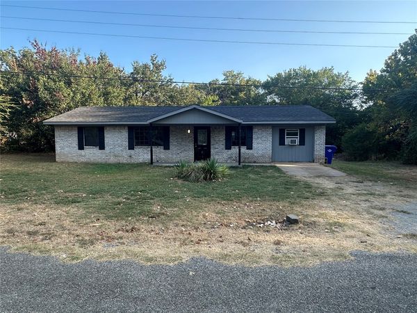 413 E Leecraft, Colbert, OK 74733