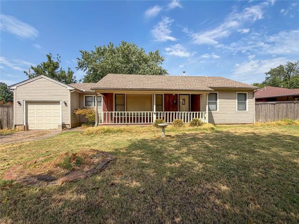 2502 Hayes Street , Muskogee, OK 74403
