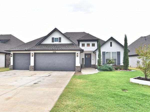 10226 226th Avenue , Broken Arrow, OK 74014