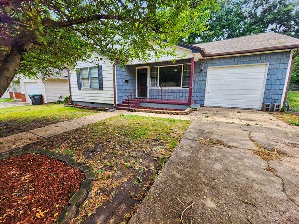 1100 S State Avenue , Tahlequah, OK 74464