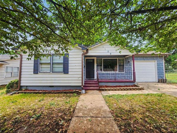 1100 S State Avenue , Tahlequah, OK 74464