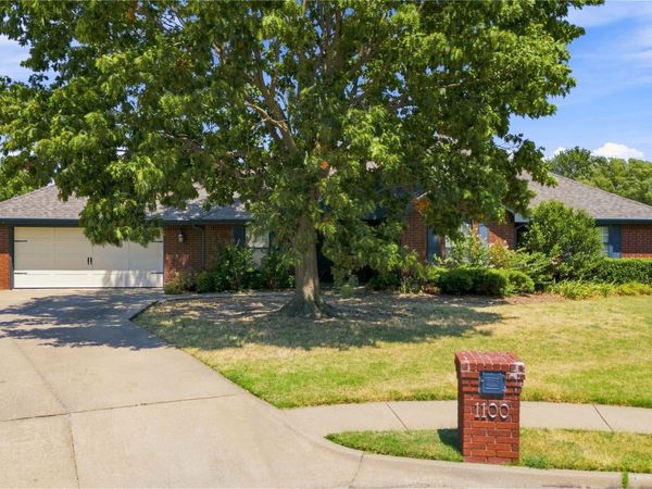 1100 SE Manor Drive , Bartlesville, OK 74006