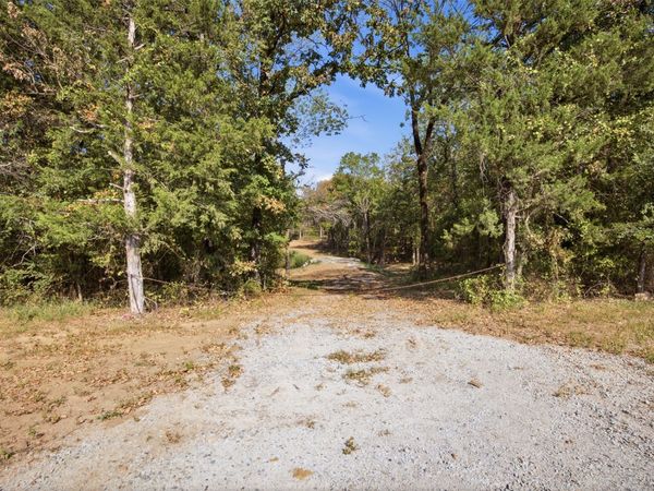 Yellow Bull Road, Indianola, OK 74442