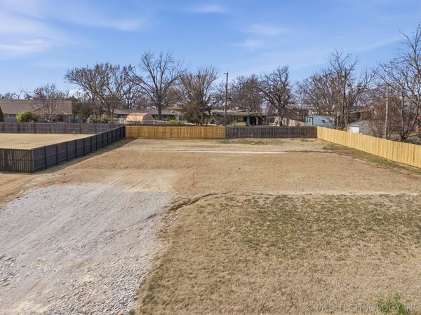 1400 Mabelle Drive , Sapulpa, OK 74066
