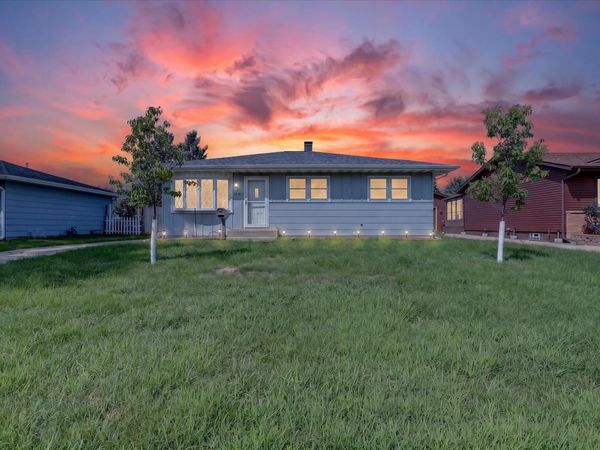 2218 Pioneer Road, Janesville, WI 53546