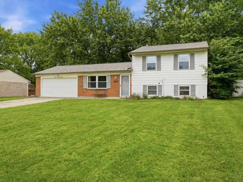 5978 Ricky Drive, Fairfield, OH 45014 Photo 2