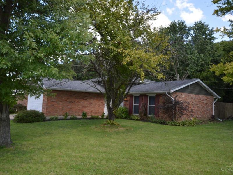 5775 Lake Michigan Drive, Fairfield, OH 45014 Photo 2