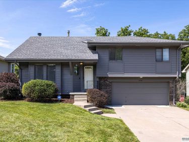 8506 N 83rd Avenue, Omaha, NE 68122