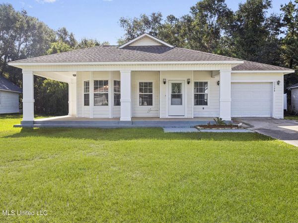 11598 Oaklane Drive, Gulfport, MS 39503