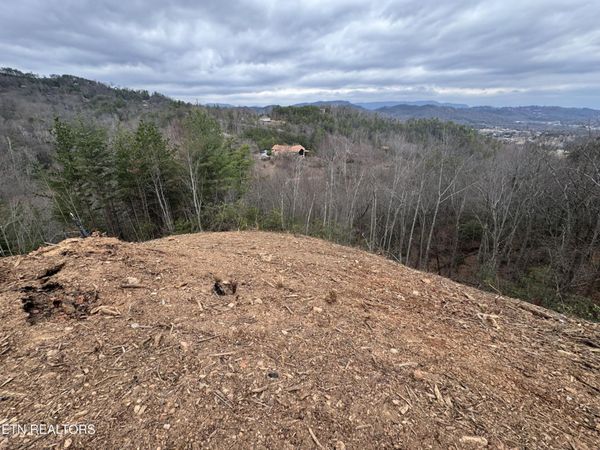 0 Hikers Path Lane , Unit 18R, Sevierville, TN 37862