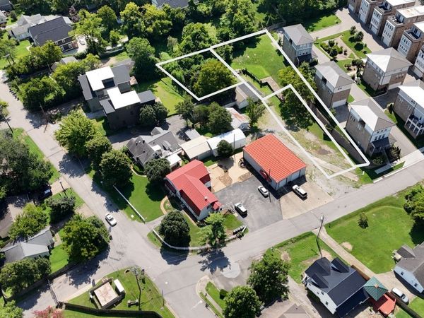 101 Demoss Road, Nashville, TN 37209