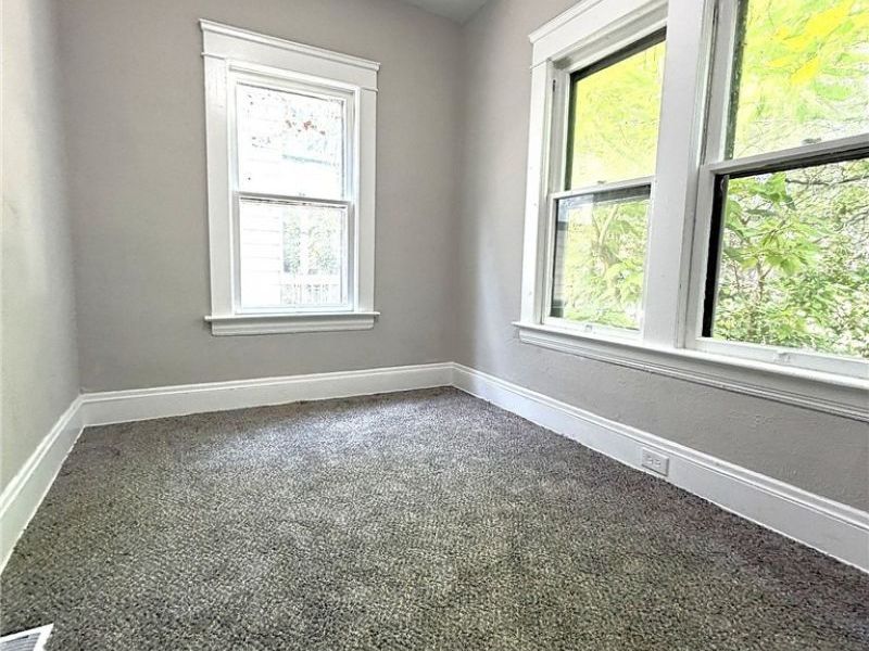 9609 Yale Avenue , Cleveland, OH 44108 Photo 10
