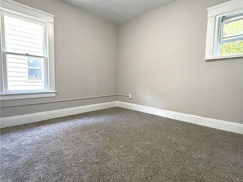 9609 Yale Avenue , Cleveland, OH 44108 Photo 18