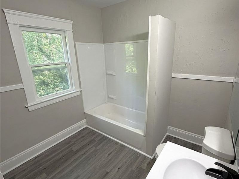 9609 Yale Avenue , Cleveland, OH 44108 Photo 20
