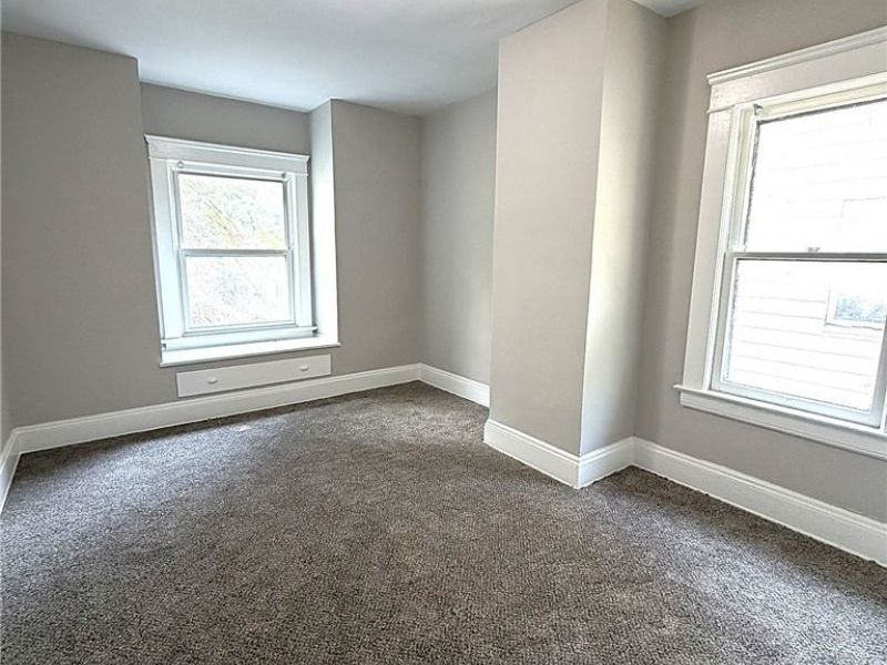 9609 Yale Avenue , Cleveland, OH 44108 Photo 22
