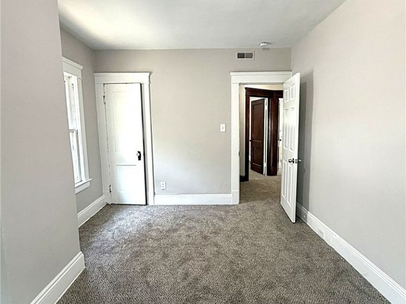 9609 Yale Avenue , Cleveland, OH 44108 Photo 23
