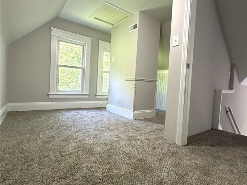 9609 Yale Avenue , Cleveland, OH 44108 Photo 25