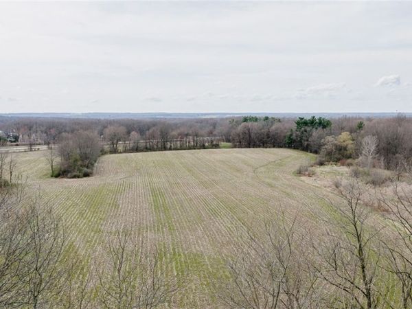 S Canfield Niles Road , Canfield, OH 44406