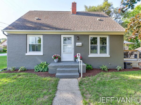 1270 Cedar Street NE, Grand Rapids, MI 49503