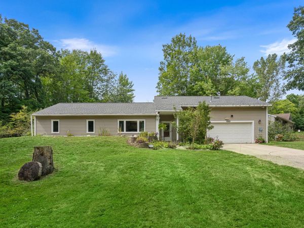 18145 148th Avenue, Spring Lake, MI 49456