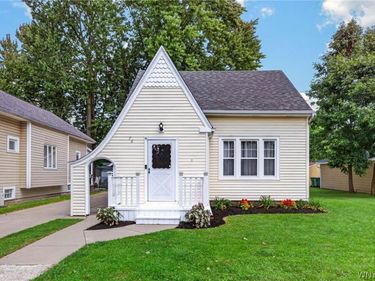 76 Klaum Avenue, North Tonawanda, NY 14120