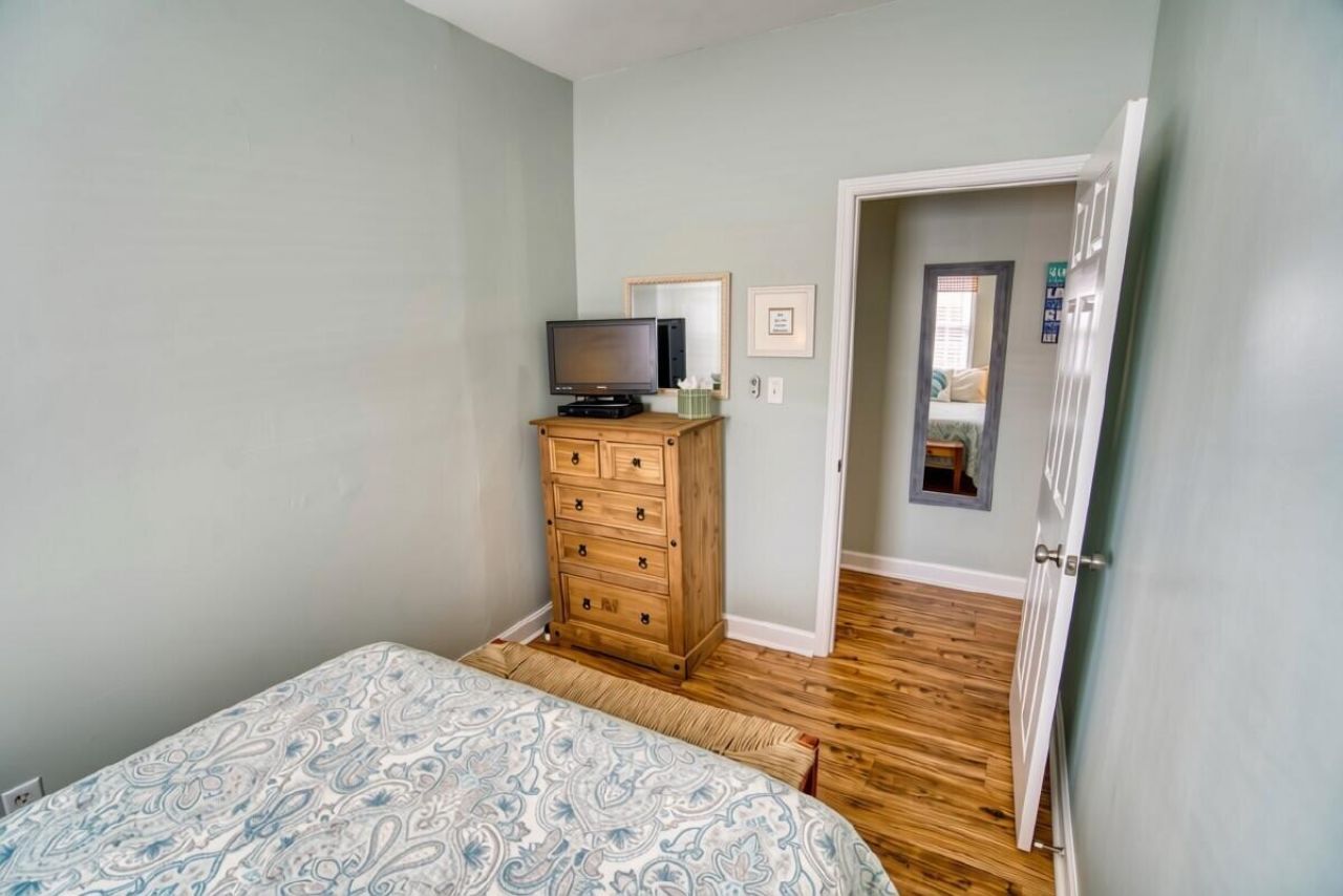1100 Pavilion Drive Photo 12