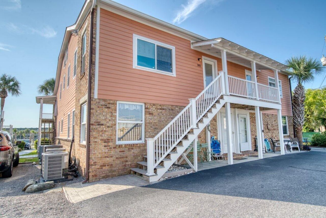 1100 Pavilion Drive Photo 22