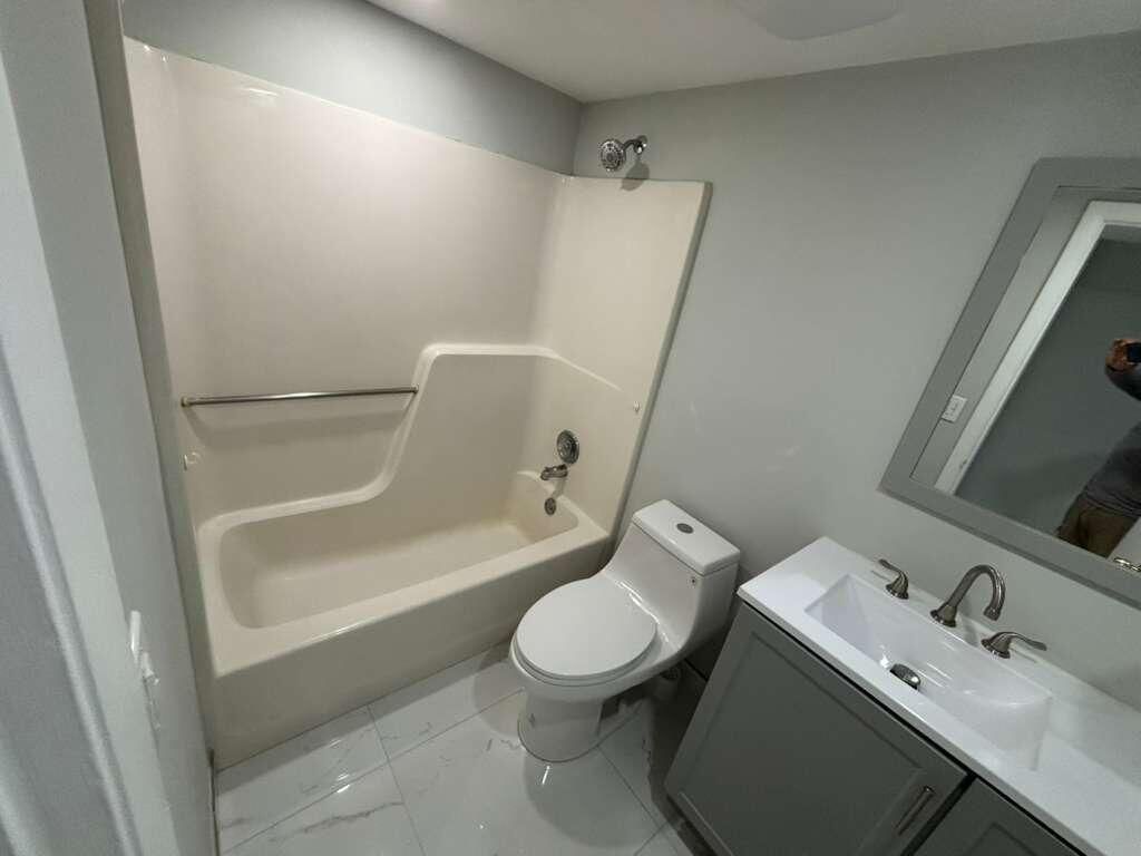 21913 Lake Forest Circle, Unit 201, Boca Raton, FL 33433 Photo