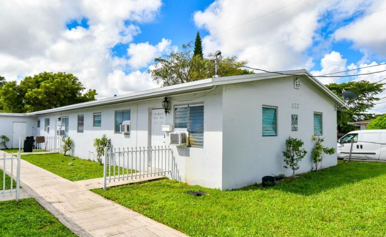 525 NW 5th Street, Unit 1, Hallandale Beach, FL 33009 Photo