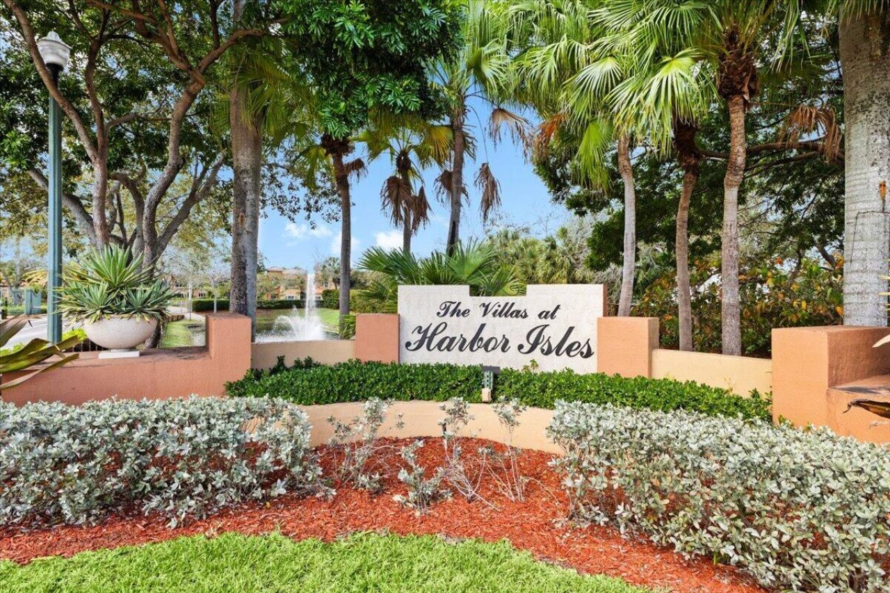 4962 Leeward Lane, Unit 3807, Fort Lauderdale, FL 33312 Photo