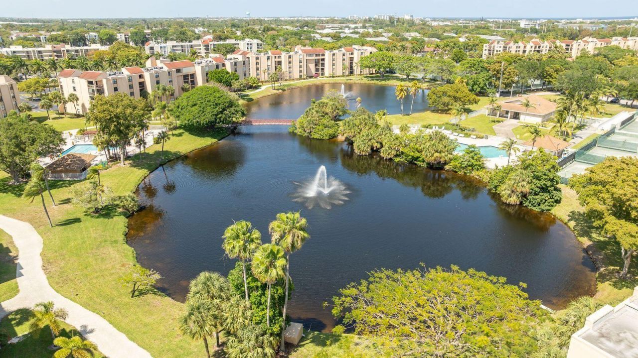 2455 Lindell Boulevard, Unit 3210, Delray Beach, FL 33444 Photo