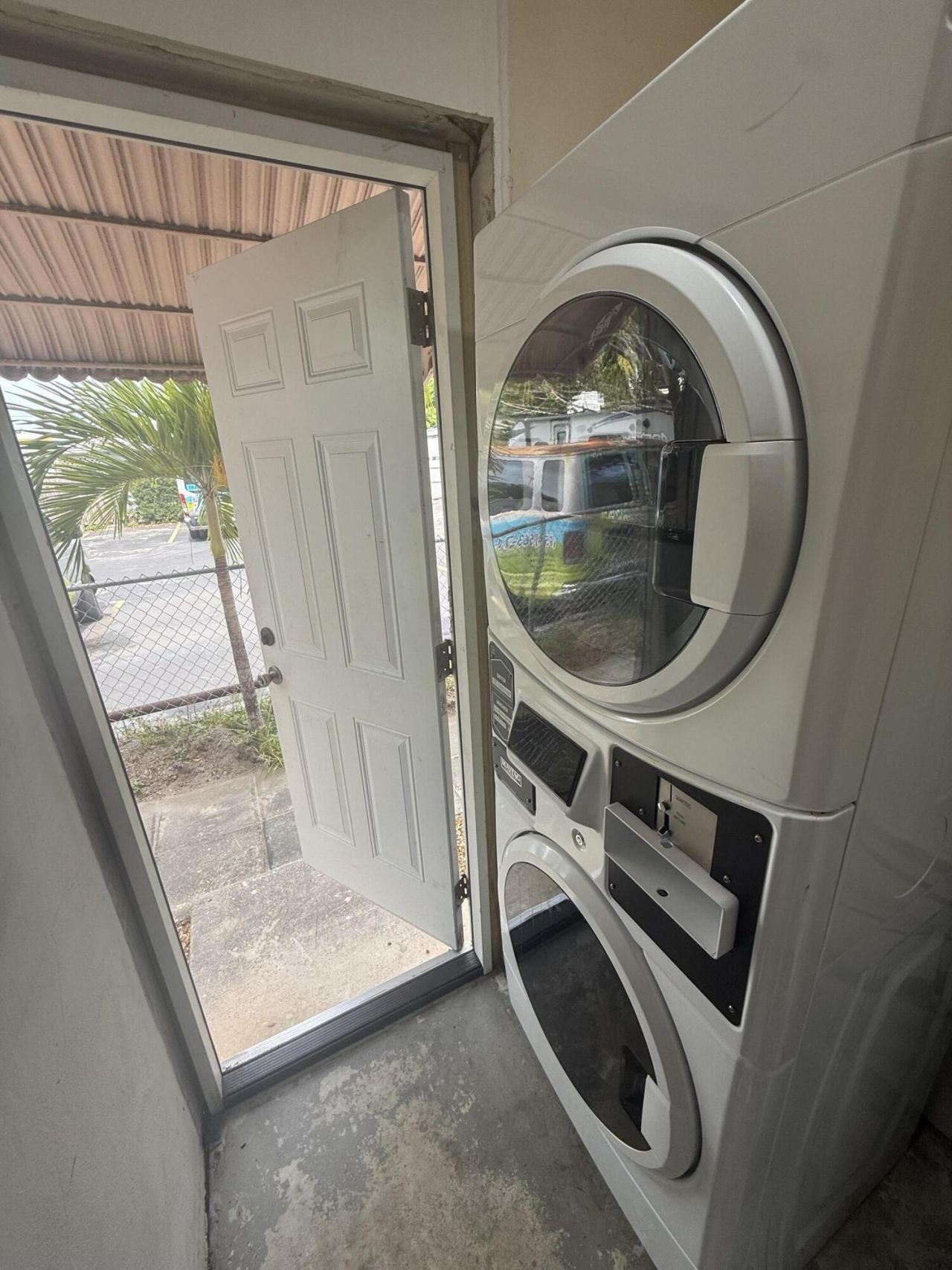 2017 NE 18th Street, Unit 2, Fort Lauderdale, FL 33305 Photo