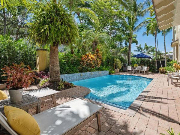608 NE 11th Avenue, Fort Lauderdale, FL 33304