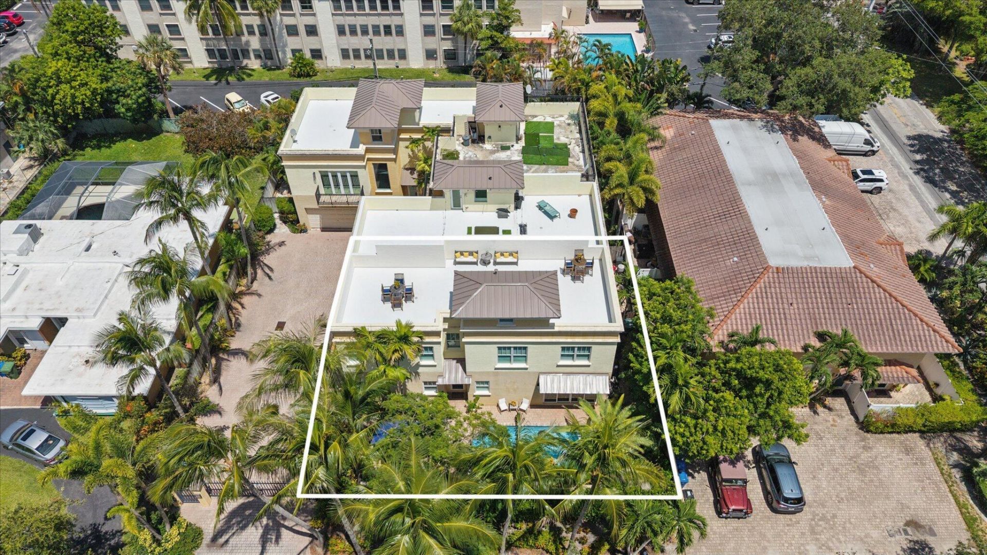 608 NE 11th Avenue, Fort Lauderdale, FL 33304 Photo