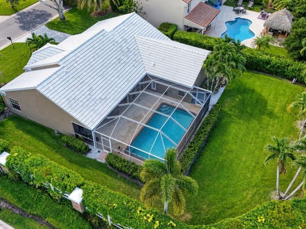 1011 WOODFIELD Circle, Palm Beach Gardens, FL 33418