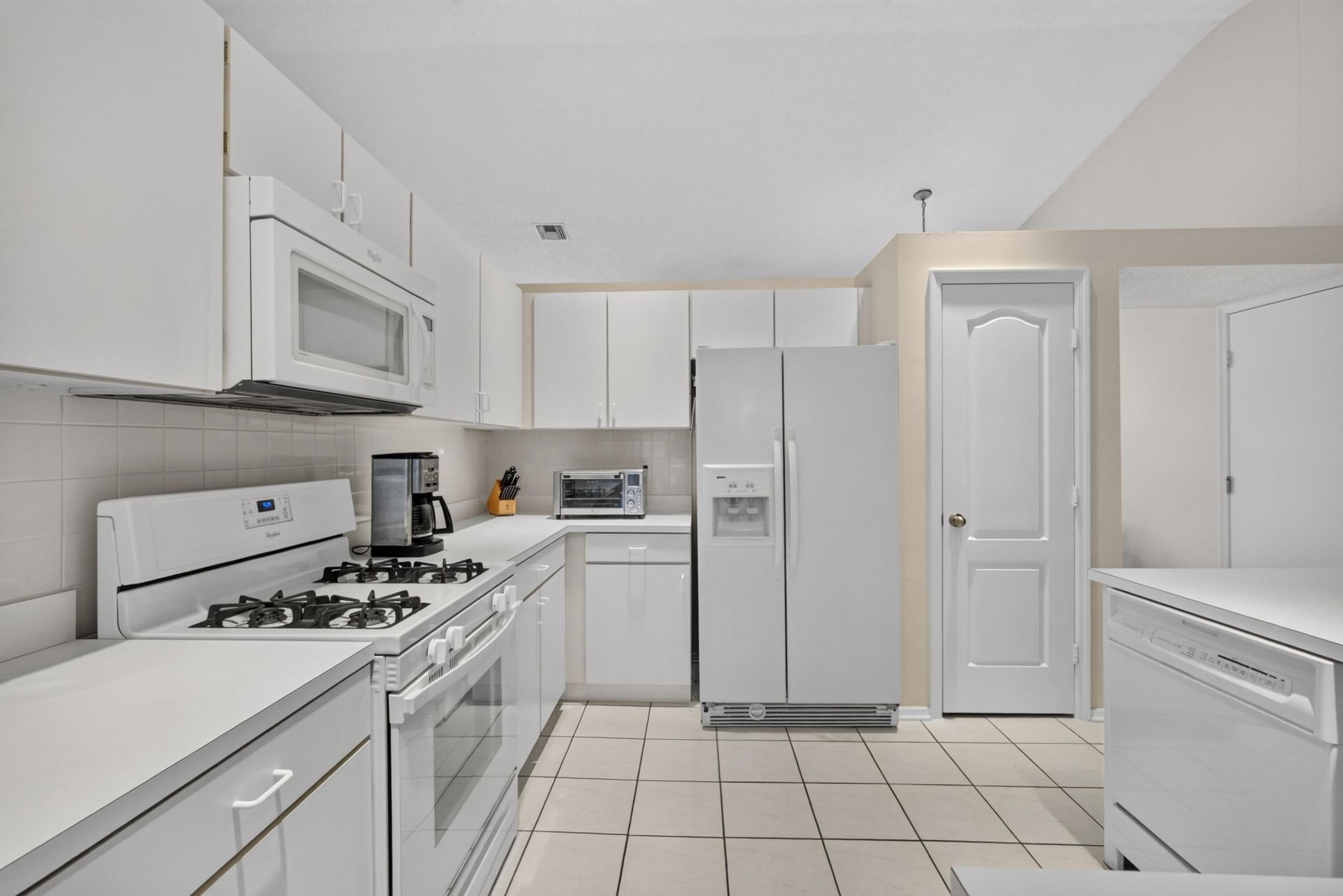 1011 Woodfield Circle, Palm Beach Gardens, FL 33418 Photo