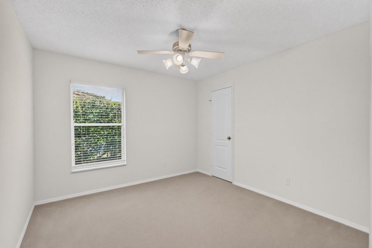1011 Woodfield Circle, Palm Beach Gardens, FL 33418 Photo
