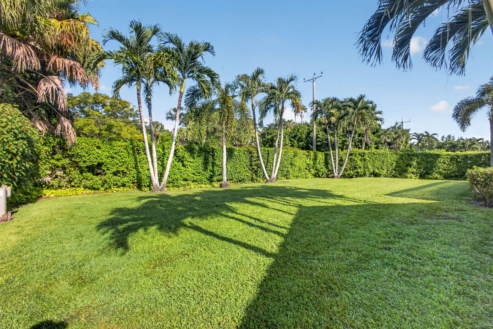 1011 Woodfield Circle, Palm Beach Gardens, FL 33418 Photo