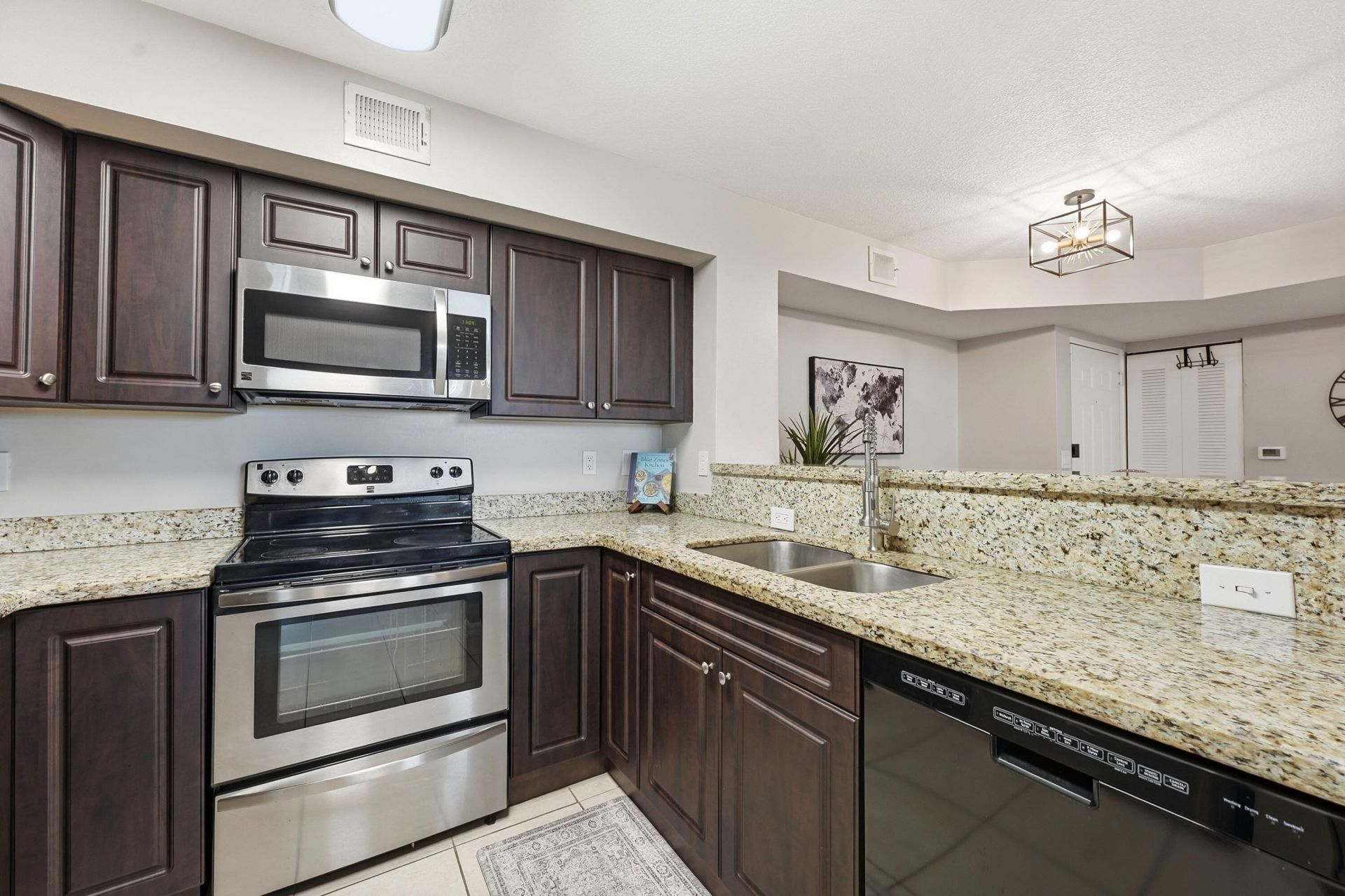 1707 Village Boulevard, Unit 108, West Palm Beach, FL 33409 Photo