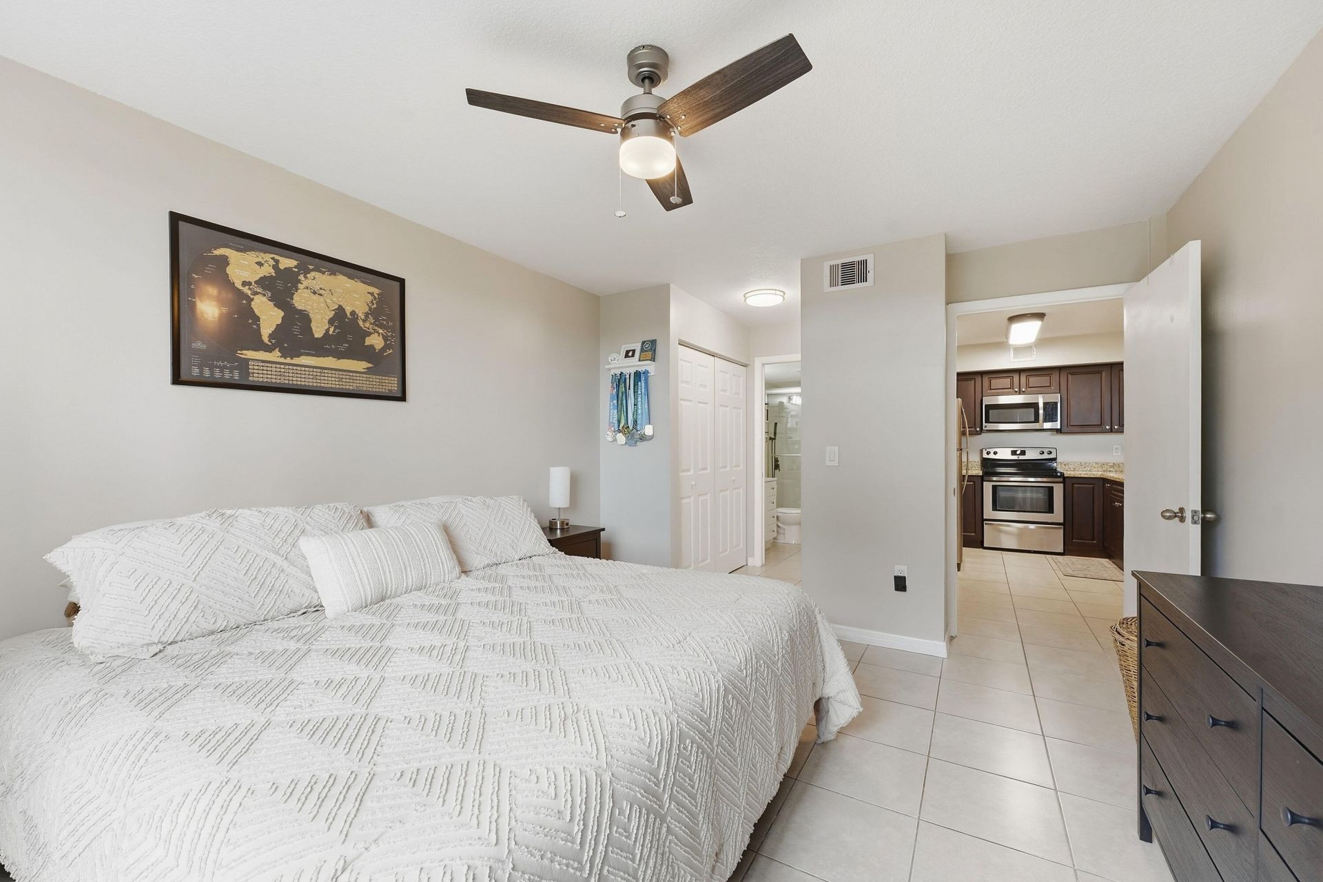1707 Village Boulevard, Unit 108, West Palm Beach, FL 33409 Photo