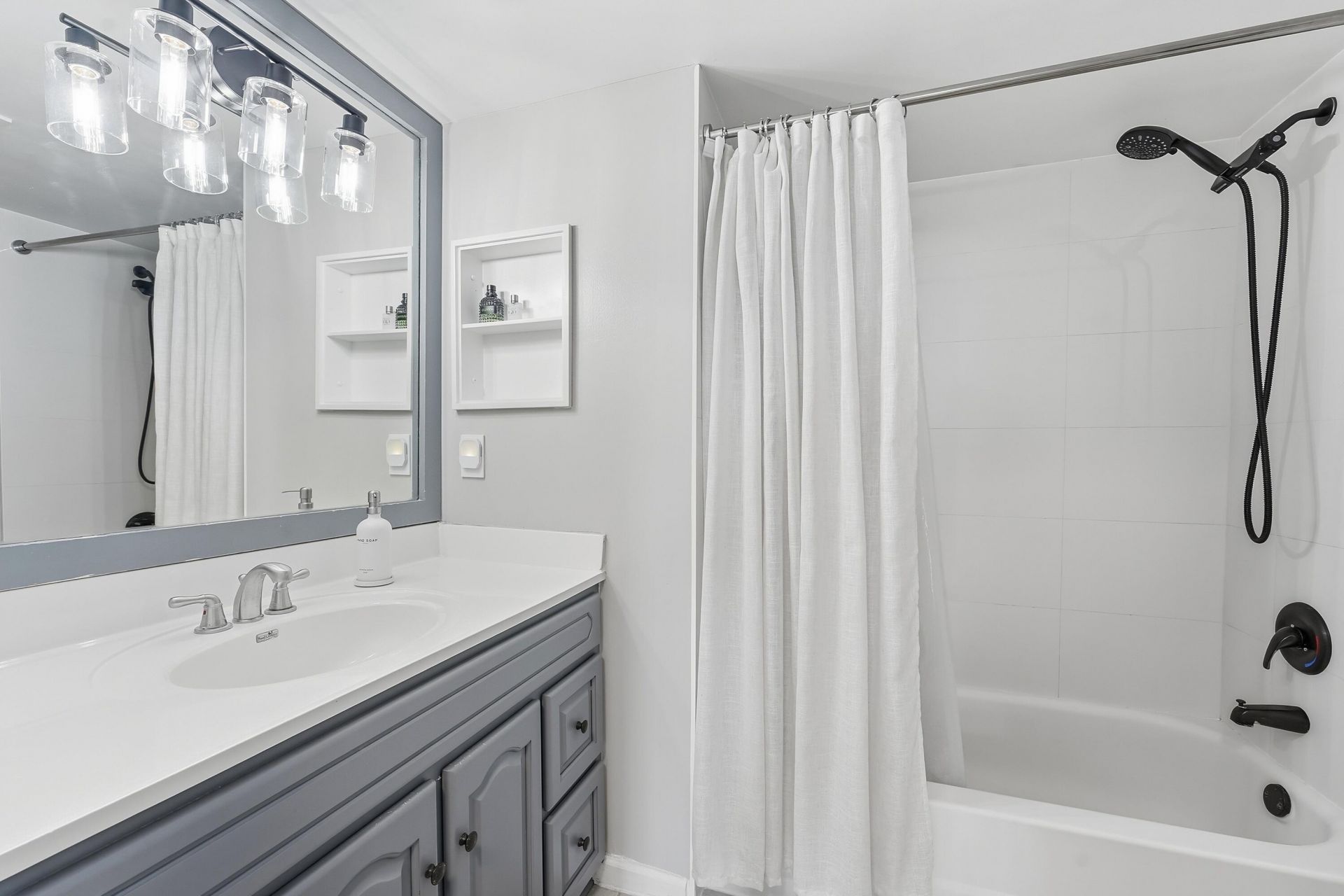 1707 Village Boulevard, Unit 108, West Palm Beach, FL 33409 Photo