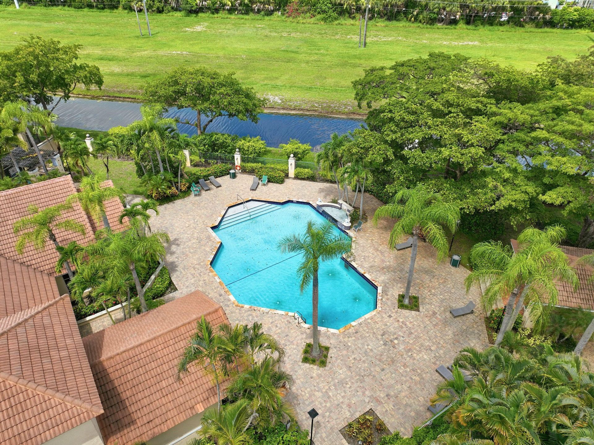 1707 Village Boulevard, Unit 108, West Palm Beach, FL 33409 Photo